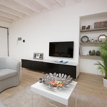 Larius Apartment Como Exteriör bild